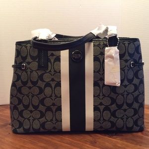 COACH Black Signature MediumCarryall, NEW w/ TAGS